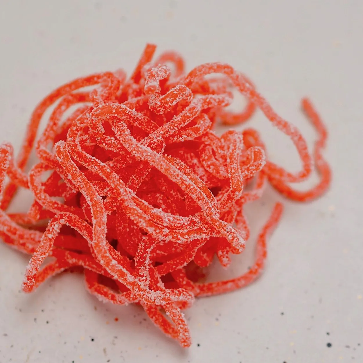 KI35136-2 SOCKRAD SPAGHETTI JORDGUBB