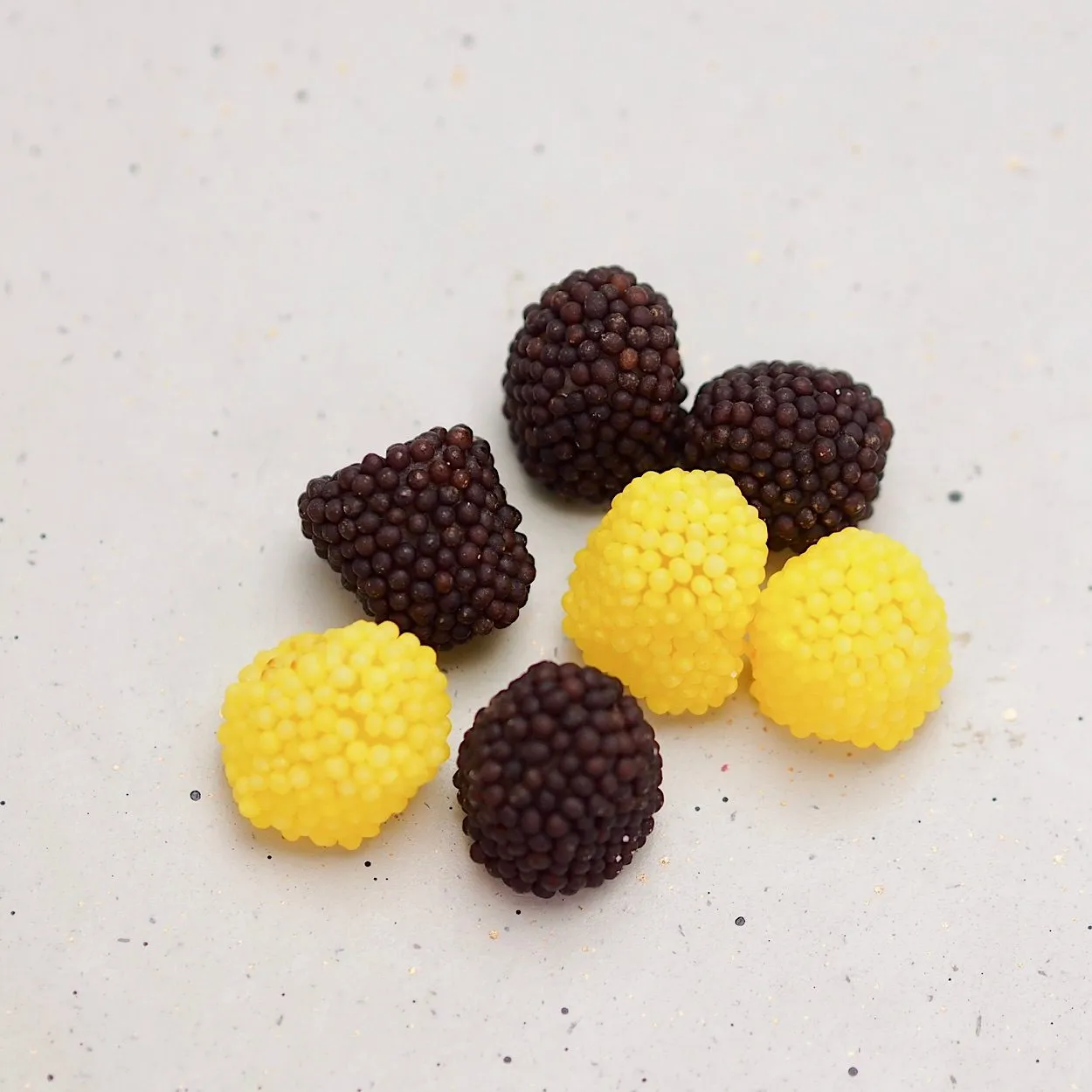 LO1006664-2 BERRIES COLA-LEMON
