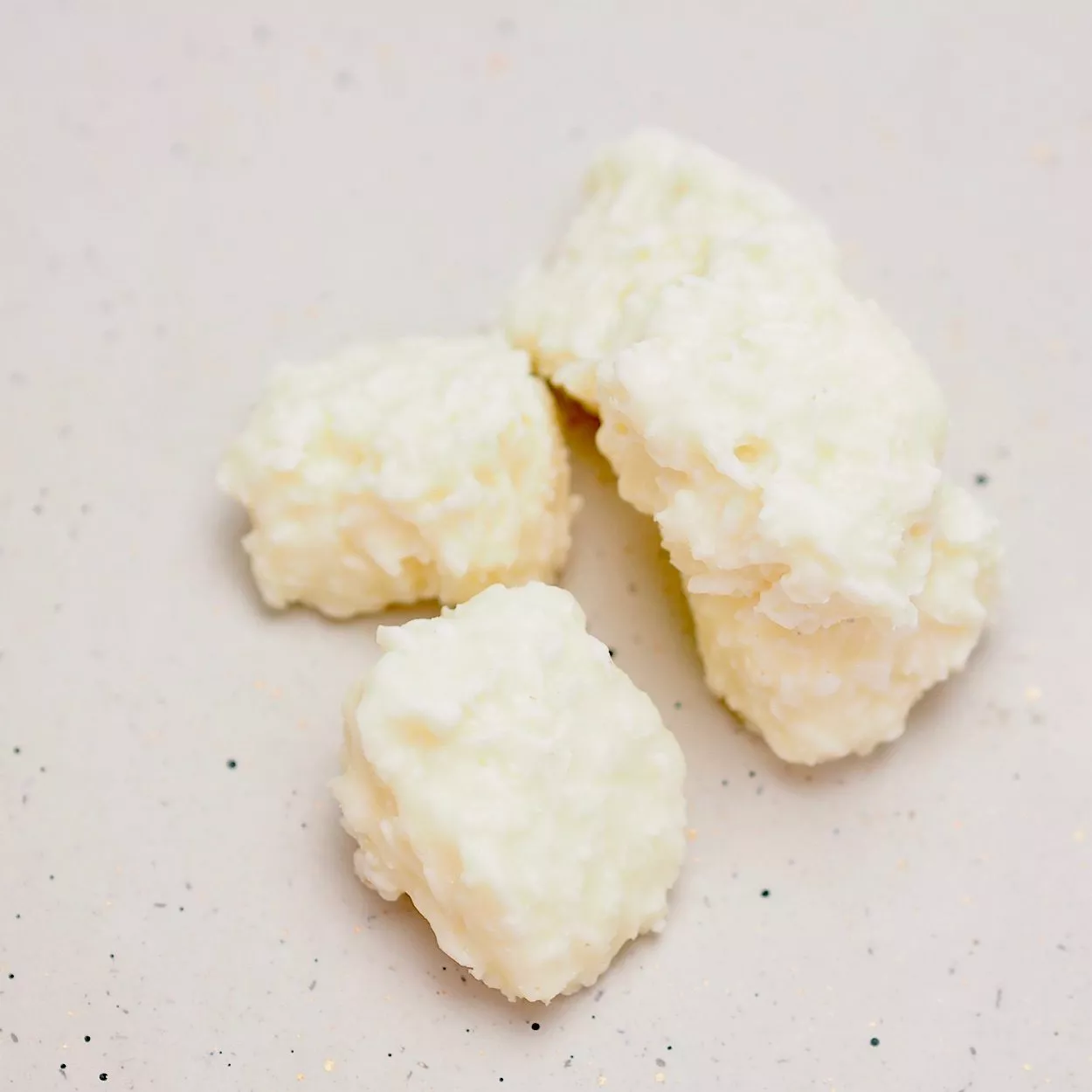 CAP62110.jpg YOGHURT COCOSCLUSTER